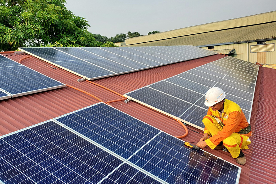 Ideální péče o fotovoltaické panely, aby fungovaly efektivně a bez problémů